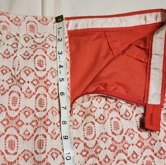 Willi Smith Beige Geometric Lace Pencil Skirt Size 2 - Picture 11 of 12